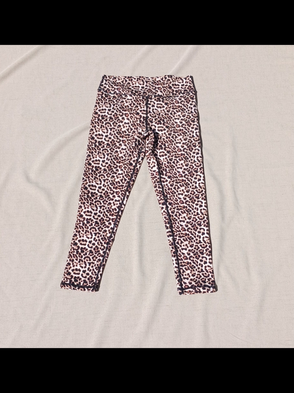 Leopard-Print Capri Leggings - Brown & Cream